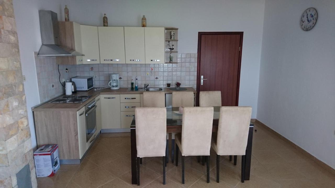 Apartman Vuleta Ražanac Exterior foto