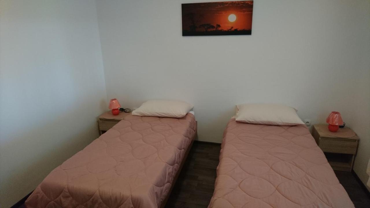Apartman Vuleta Ražanac Exterior foto